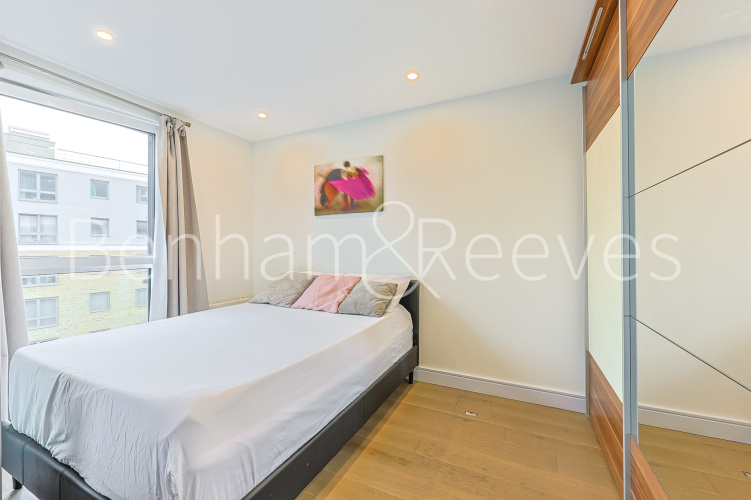 1  bedroom flat to rent in Octavia House, Townmead Road, SW6-image 5
