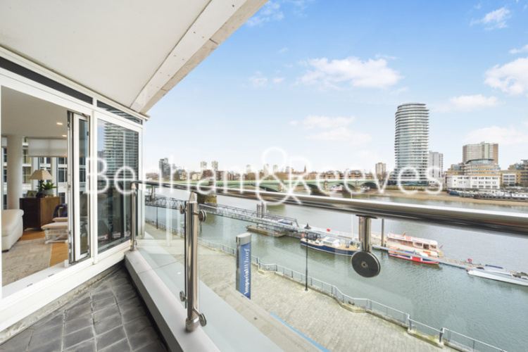 3  bedrooms flat to rent in Riverside Tower, Boulevard, SW6-image 25