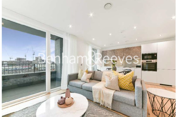 1  bedroom flat to rent in Duval House, Grant Road, SW11-image 1