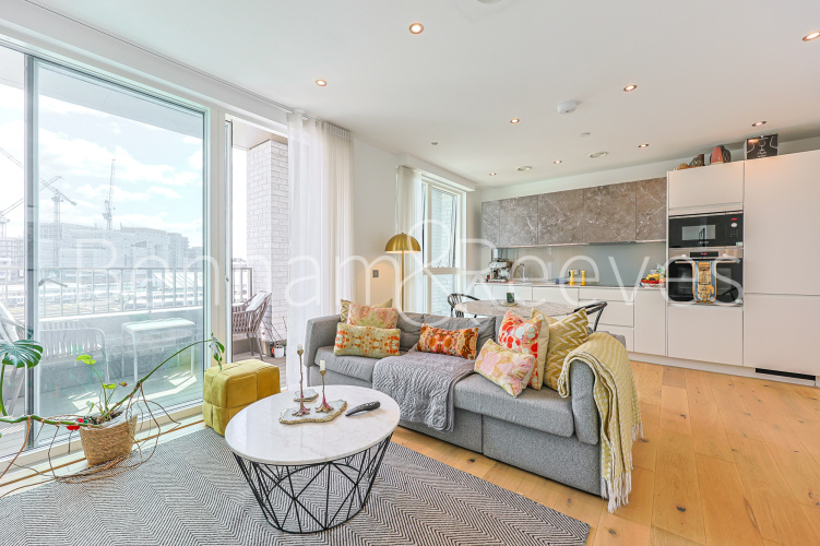 1  bedroom flat to rent in Duval House, Grant Road, SW11-image 7