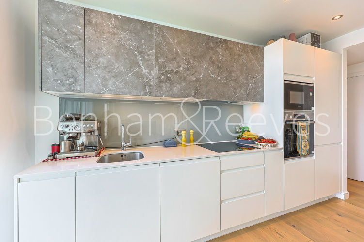 1  bedroom flat to rent in Duval House, Grant Road, SW11-image 8