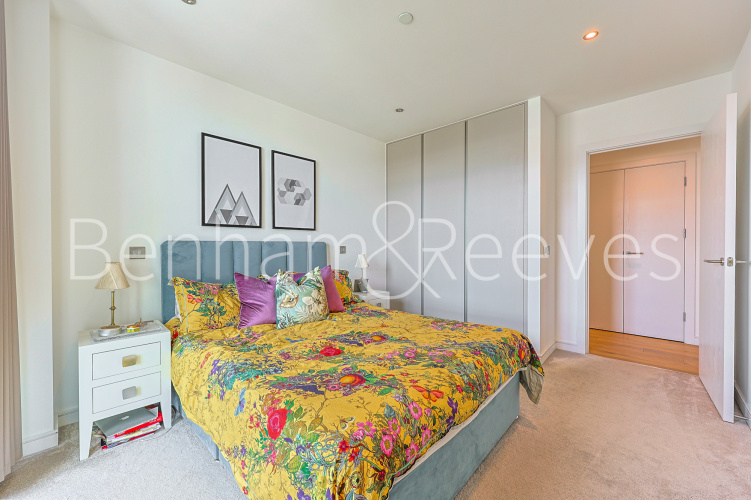 1  bedroom flat to rent in Duval House, Grant Road, SW11-image 9