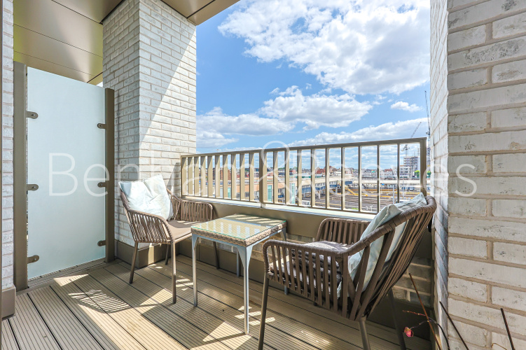 1  bedroom flat to rent in Duval House, Grant Road, SW11-image 10