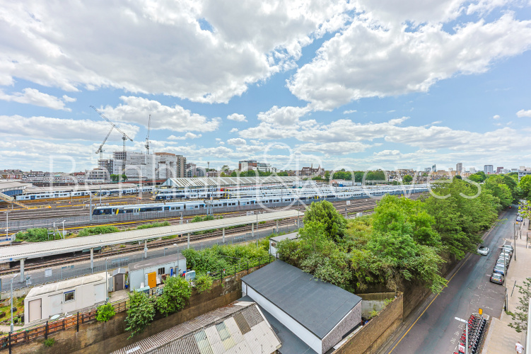 1  bedroom flat to rent in Duval House, Grant Road, SW11-image 15