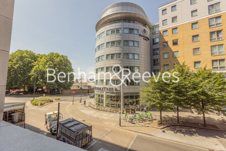 1  bedroom flat to rent in Townmead Road, Imperial Wharf, SW6-image 4