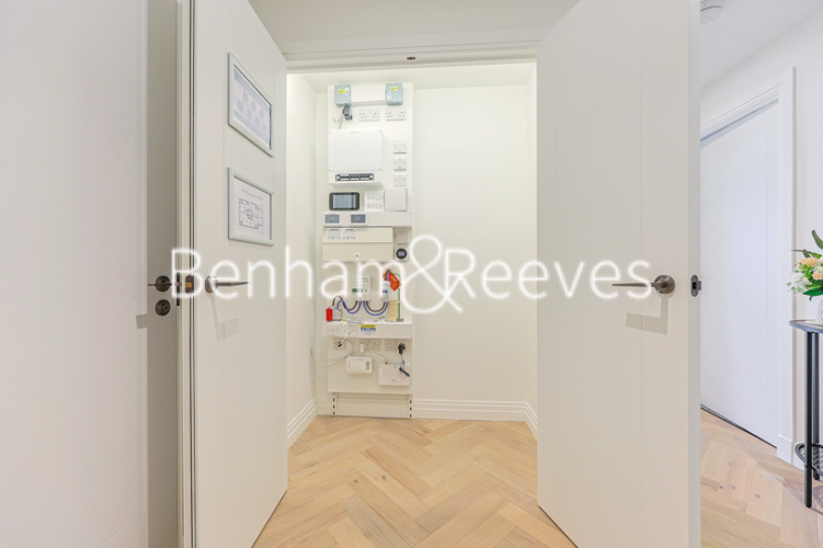 1  bedroom flat to rent in Chelsea creek, Kings Tower, SW6-image 13