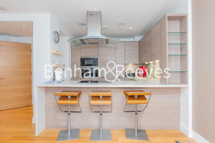 2  bedrooms flat to rent in Lensbury Avenue, Imperial Wharf, SW6-image 2