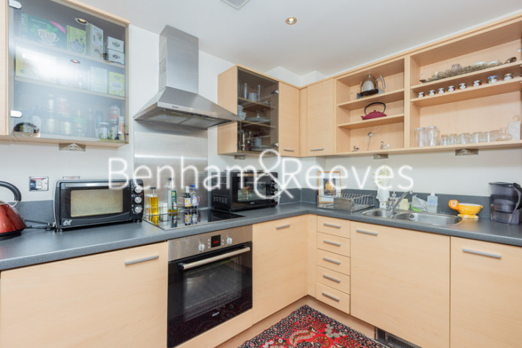 2  bedrooms flat to rent in Townmead Road, Imperial Wharf, SW6-image 2