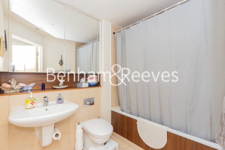 2  bedrooms flat to rent in Townmead Road, Imperial Wharf, SW6-image 4