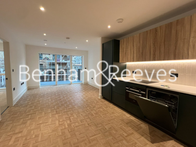 1  bedroom flat to rent in Danvers Avenue, Imperial Wharf, SW11-image 2