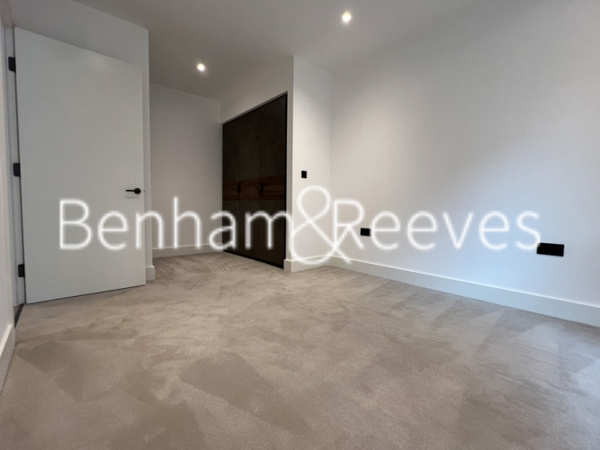 1  bedroom flat to rent in Danvers Avenue, Imperial Wharf, SW11-image 6