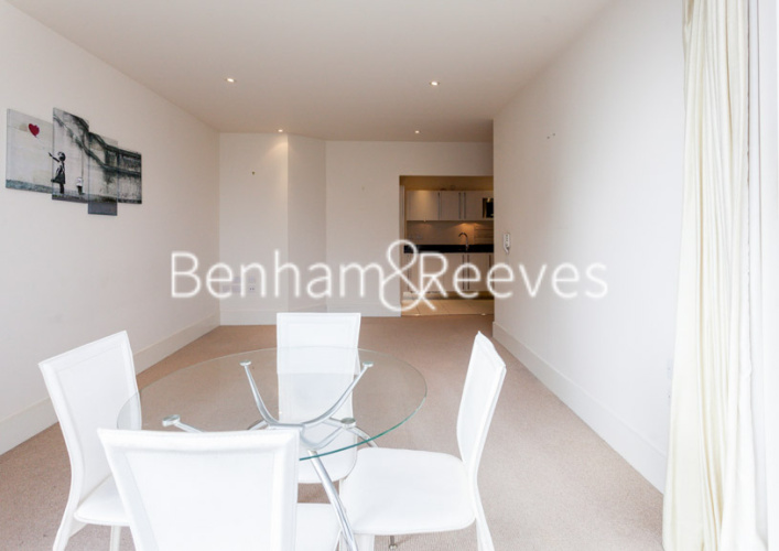 2  bedrooms flat to rent in Battersea Reach, Battersea, SW18-image 1