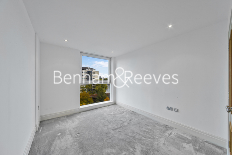 3  bedrooms flat to rent in The Boulevard, Imperial Wharf, SW6-image 8