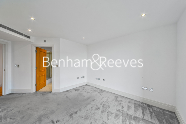 3  bedrooms flat to rent in The Boulevard, Imperial Wharf, SW6-image 18