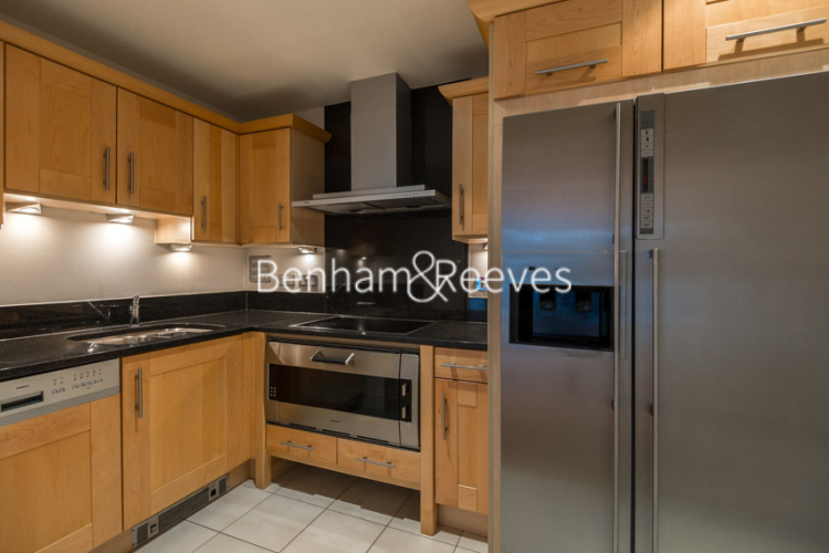 3 bedrooms flat to rent in The Boulevard, Fulham, SW6-image 2