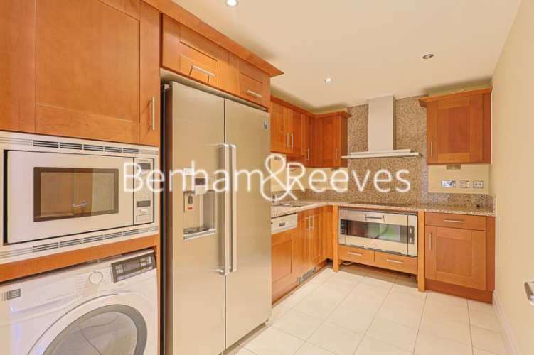 2  bedrooms flat to rent in Harbour Reach, Imperial Wharf, SW6-image 8