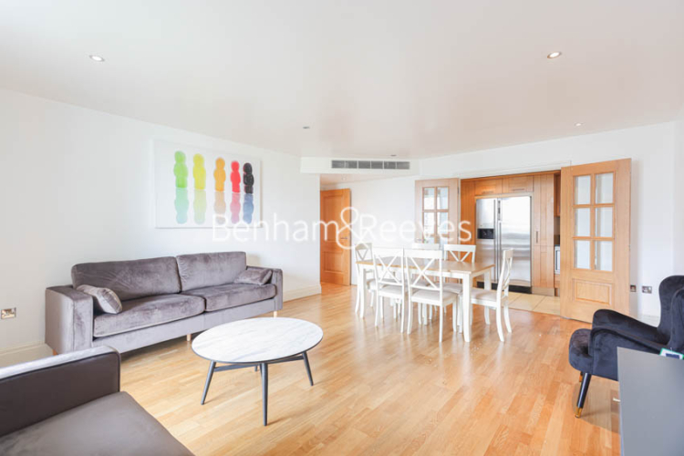 3  bedrooms flat to rent in Thames Point, Imperial Wharf, SW6-image 1