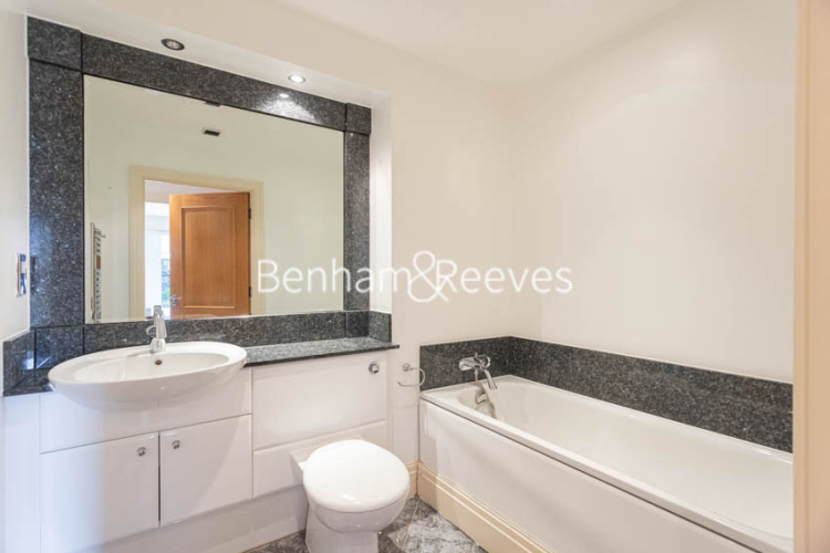 3  bedrooms flat to rent in Thames Point, Imperial Wharf, SW6-image 8