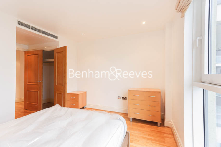 3  bedrooms flat to rent in Thames Point, Imperial Wharf, SW6-image 12