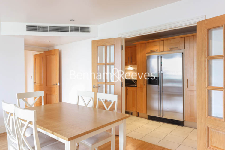 3  bedrooms flat to rent in Thames Point, Imperial Wharf, SW6-image 16