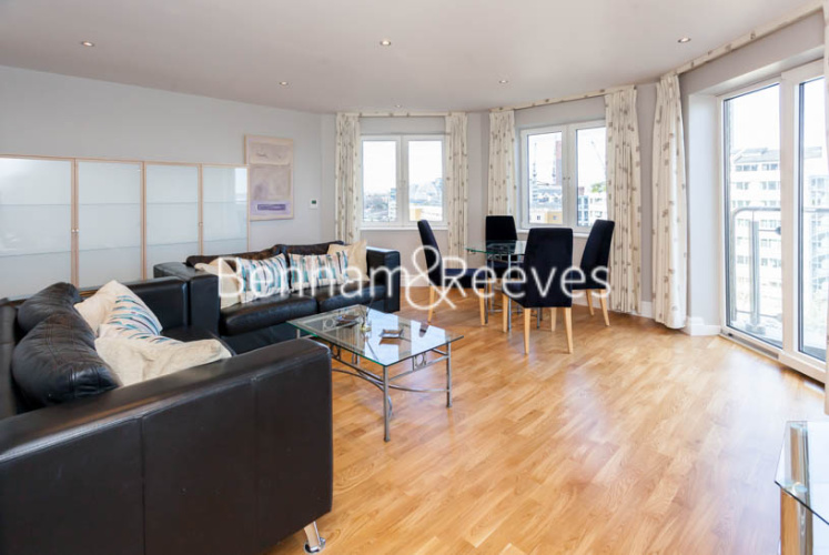 2  bedrooms flat to rent in The Boulevard, Fulham, SW6-image 1