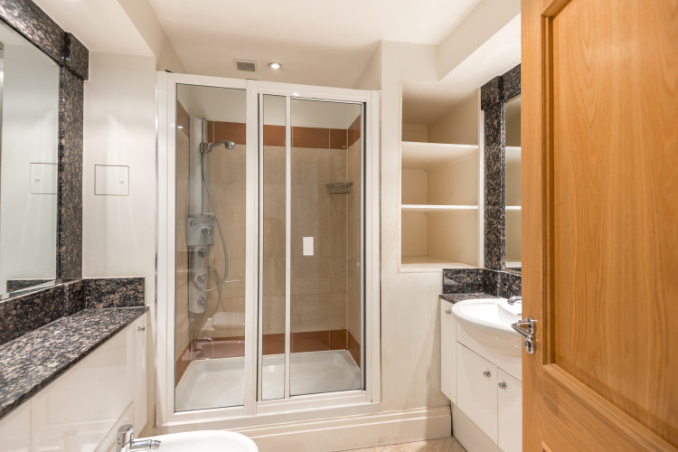 3  bedrooms flat to rent in Lensbury Avenue, Fulham, SW6-image 6