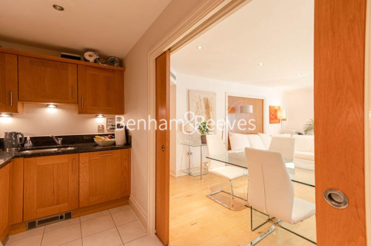 3 bedrooms flat to rent in Lensbury Avenue, Fulham, SW6-image 11