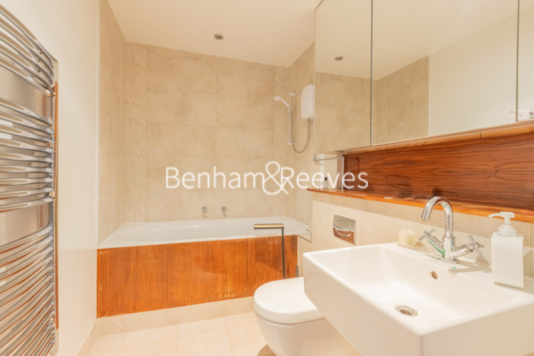 3 bedrooms flat to rent in Lensbury Avenue, Fulham, SW6-image 4