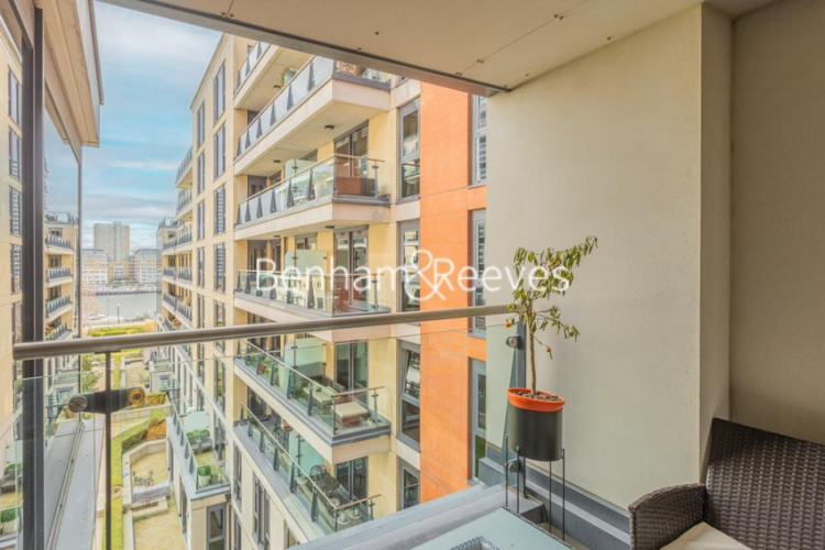 3  bedrooms flat to rent in Lensbury Avenue, Fulham, SW6-image 5