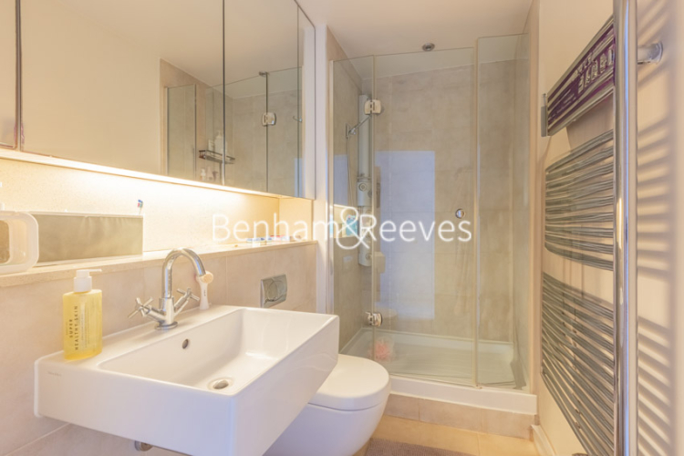 3 bedrooms flat to rent in Lensbury Avenue, Fulham, SW6-image 10