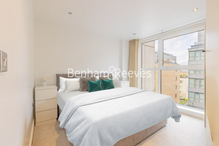 3  bedrooms flat to rent in Lensbury Avenue, Fulham, SW6-image 14