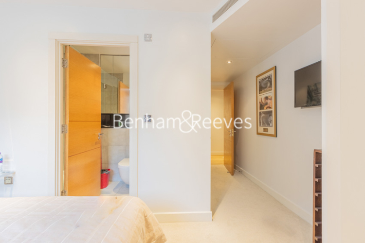 3 bedrooms flat to rent in Lensbury Avenue, Fulham, SW6-image 17