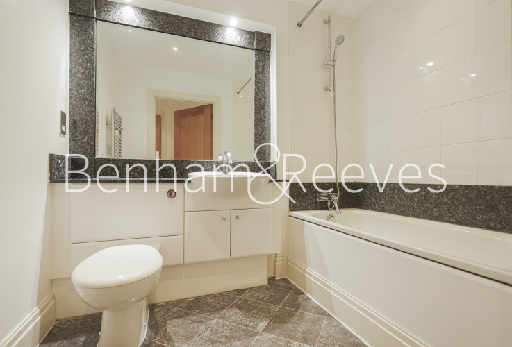 2  bedrooms flat to rent in Harbour Reach, Imperial Wharf, SW6-image 9