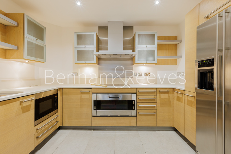 2  bedrooms flat to rent in Lensbury Avenue, Fulham, SW6-image 2