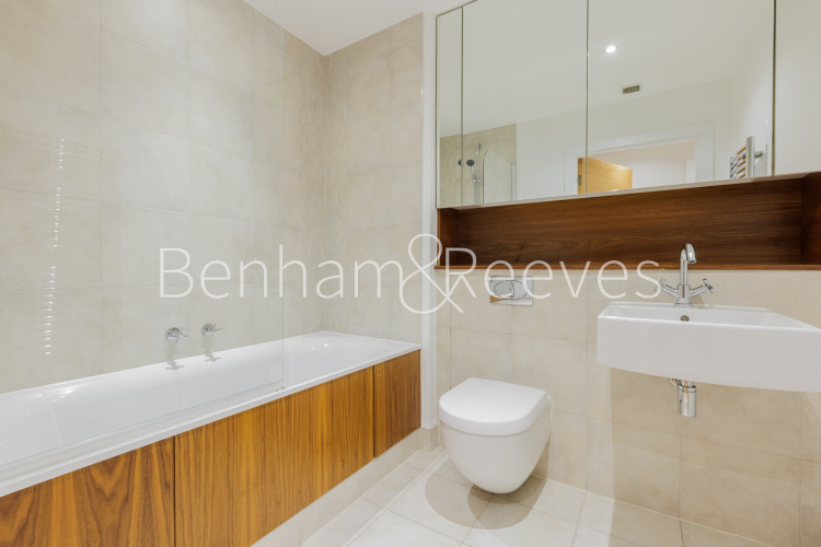 2  bedrooms flat to rent in Lensbury Avenue, Fulham, SW6-image 4