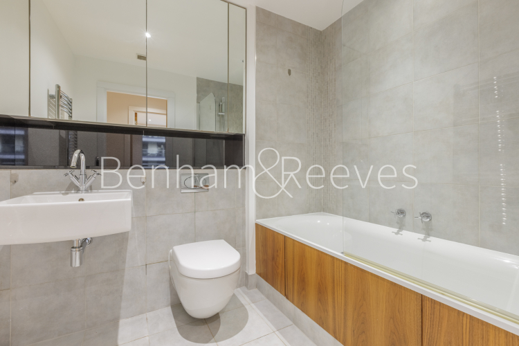 3 bedrooms flat to rent in Lensbury Avenue, Fulham, SW6-image 4