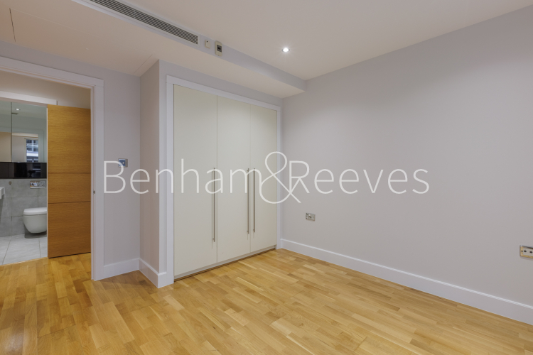 3 bedrooms flat to rent in Lensbury Avenue, Fulham, SW6-image 8