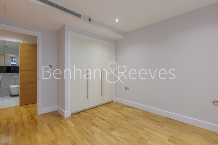 3  bedrooms flat to rent in Lensbury Avenue, Fulham, SW6-image 8