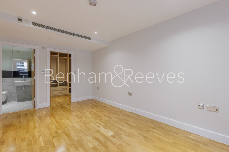 3 bedrooms flat to rent in Lensbury Avenue, Fulham, SW6-image 12