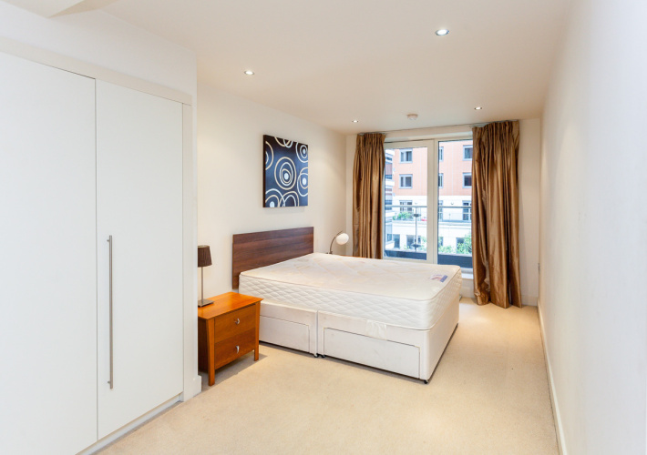 2  bedrooms flat to rent in Marina Point, Fulham, SW6-image 4