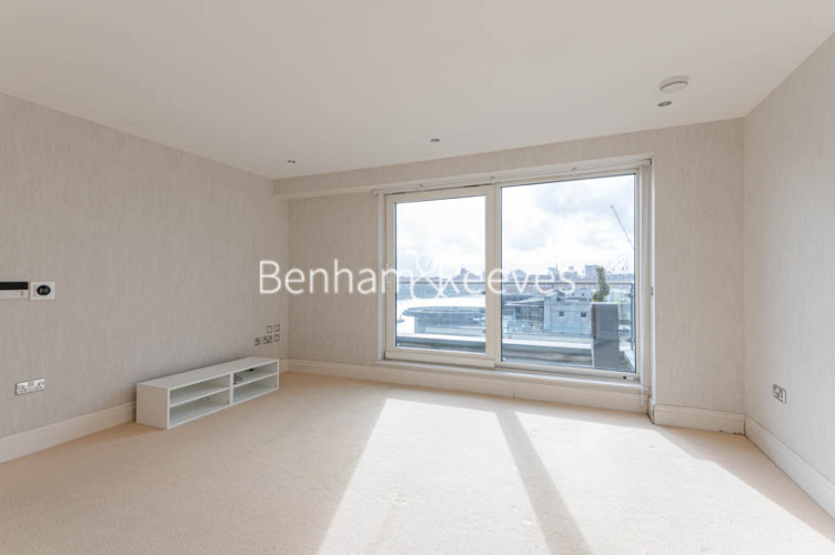 2  bedrooms flat to rent in Lensbury Avenue, Fulham, SW6-image 1