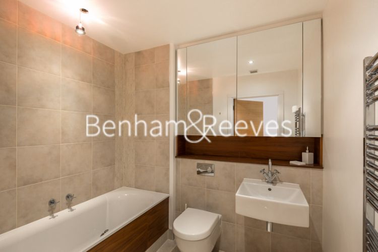 2 bedrooms flat to rent in Lensbury Avenue, Fulham, SW6-image 4