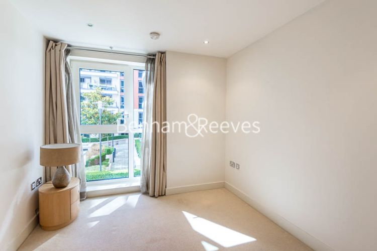 2  bedrooms flat to rent in Lensbury Avenue, Fulham, SW6-image 5