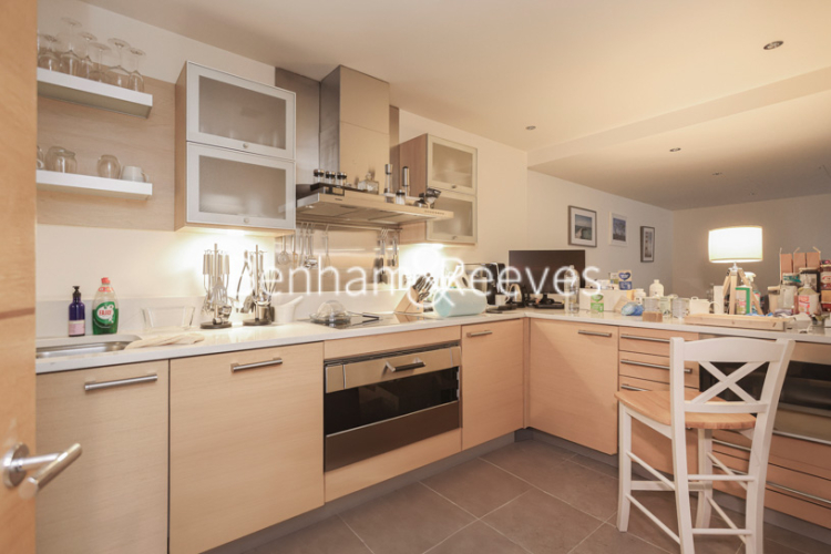 2  bedrooms flat to rent in Imperial Wharf, Fulham, SW6-image 2