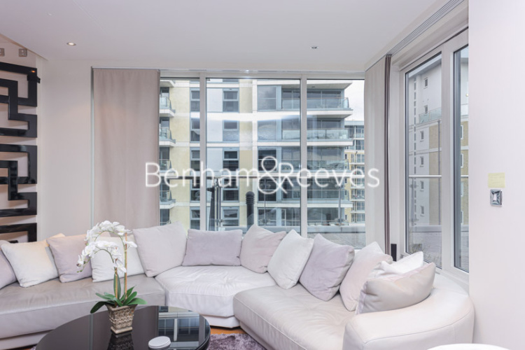 3  bedrooms flat to rent in Lensbury Avenue, Fulham, SW6-image 1