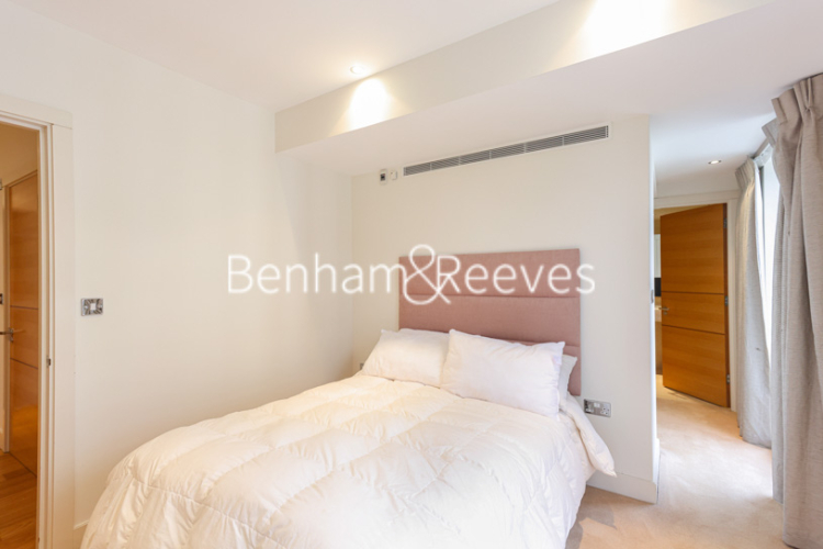 3 bedrooms flat to rent in Lensbury Avenue, Fulham, SW6-image 11