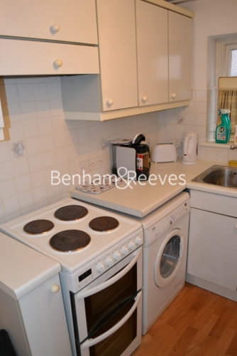 Studio flat to rent in Cholmeley Park, Highgate, N6-image 2