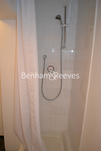 Studio flat to rent in Cholmeley Park, Highgate, N6-image 4