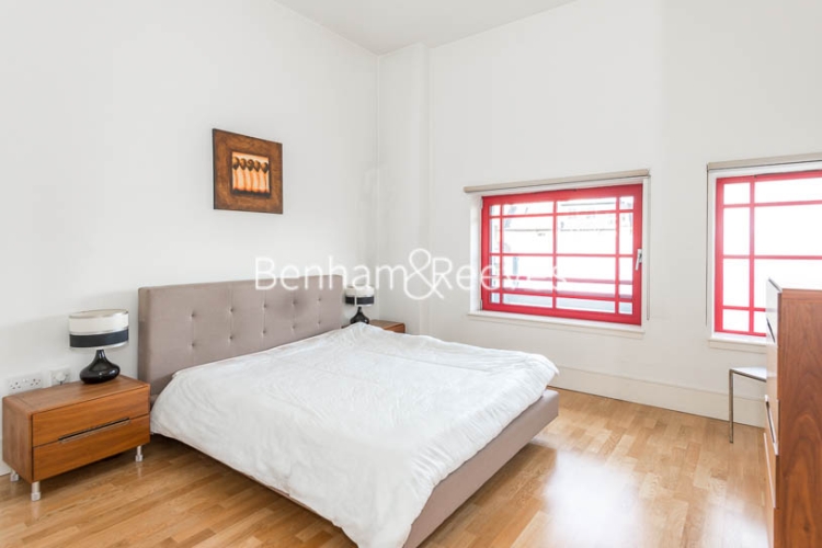 1 bedroom flat to rent in Highbury Stadium Square, Highbury, N5-image 3