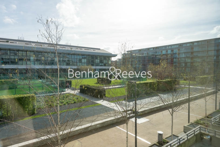 1 bedroom flat to rent in Highbury Stadium Square, Highbury, N5-image 5